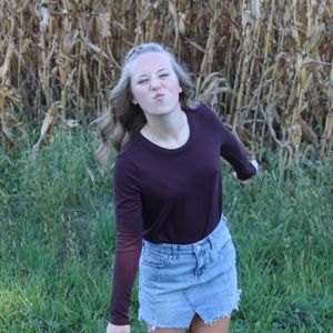 Meet your Posher, Lauren